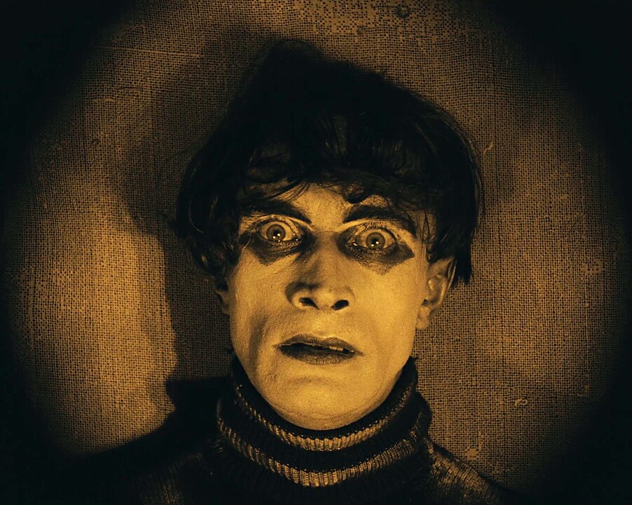 902px-The_Cabinet_of_Dr_Caligari_Conrad_Veidt